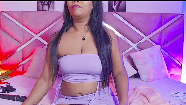 sofia 07 online show from 10.12.25