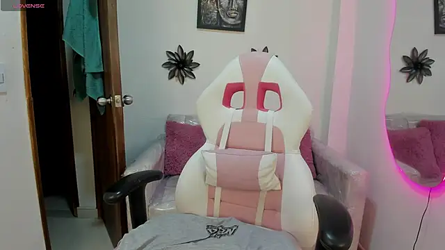 Snapshot of cataleya_sub_ chatting on 10.20.25 cataleya sub online show from 10.20.25