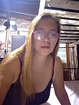 SexyHottMom online show from 11.13.25