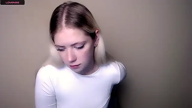 AliceHotty  online show from 09.11.25