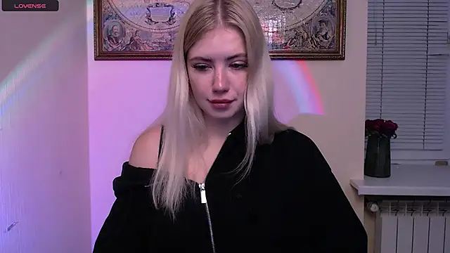 AliceHotty  online show from 11.04.25
