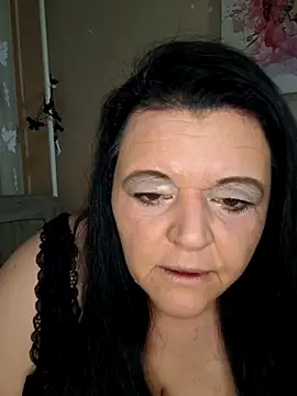 Snapshot of BlacReign chatting on 02.20.26 BlacReign online show from 02.20.26