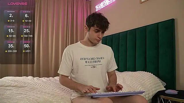 fordenisk online show from 09.19.25