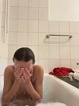 Emilia Mausi online show from 10.07.25