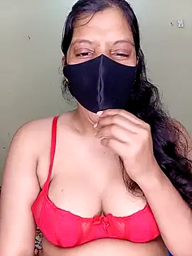 Rose-luckey online show from 10.18.25