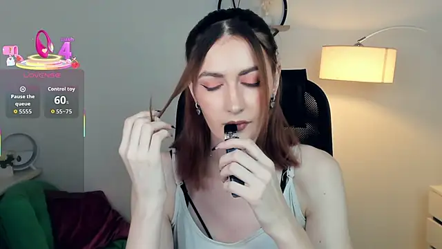 EasterBlink online show from 11.27.25