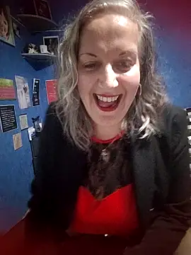 Snapshot of Feelineducentre chatting on 10.09.25 Feelineducentre online show from 10.09.25