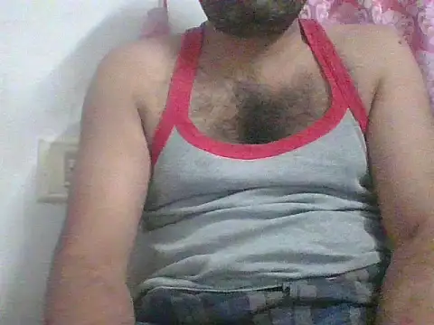 Snapshot of hairysub_india@xh chatting on 04.18.26 hairysub indiaxh online show from 04.18.26