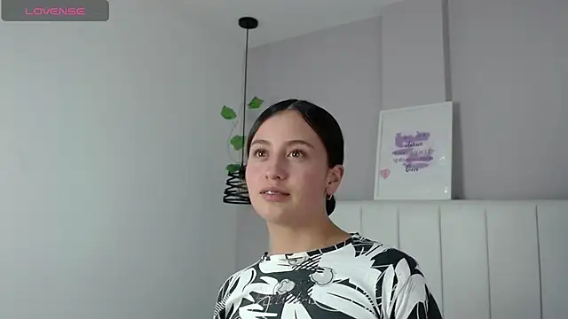 Zaaida  online show from 02.20.26