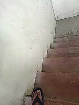 Snapshot of monty935 chatting on 10.28.25 monty935 online show from 10.28.25