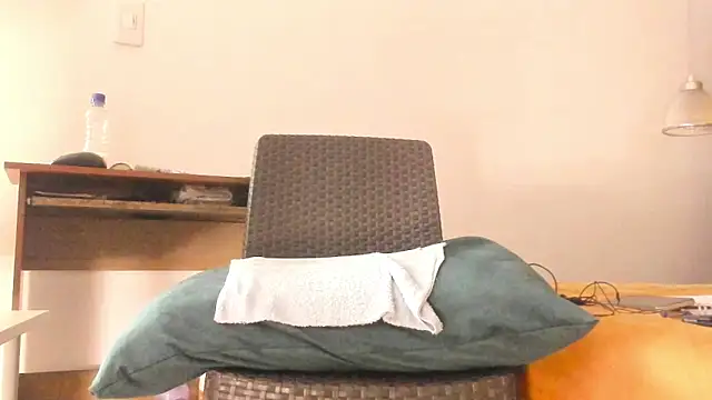 Snapshot of LADY-IN-BLACK chatting on 04.29.26 LADY-IN-BLACK online show from 04.29.26