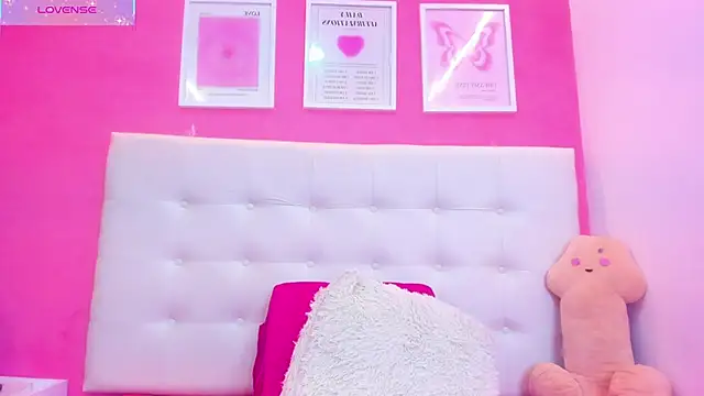 Macarena 05 online show from 12.23.25