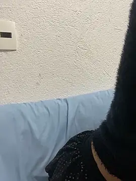 Snapshot of Bruna551 chatting on 11.09.25 Bruna551 online show from 11.09.25