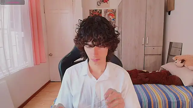 Nude Boy18 online show from 03.12.26