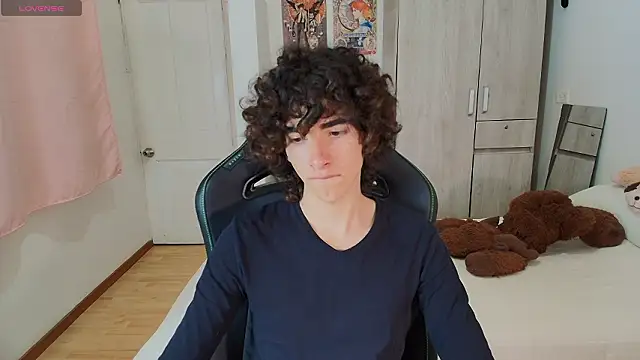 Nude Boy18 online show from 03.18.26