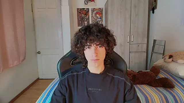 Nude Boy18 online show from 03.23.26