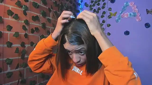 yumi hanna online show from 10.31.25