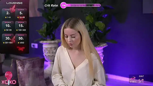 Snapshot of SerenaNoir chatting on 10.02.25 SerenaNoir online show from 10.02.25