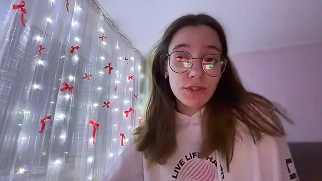Snapshot of Vietero chatting on 02.19.26 Vietero online show from 02.19.26