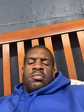 Snapshot of Bama37 chatting on 10.25.25 Bama37 online show from 10.25.25