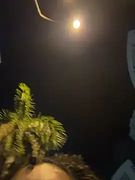 Snapshot of allybluee777 chatting on 12.01.25 allybluee777 online show from 12.01.25