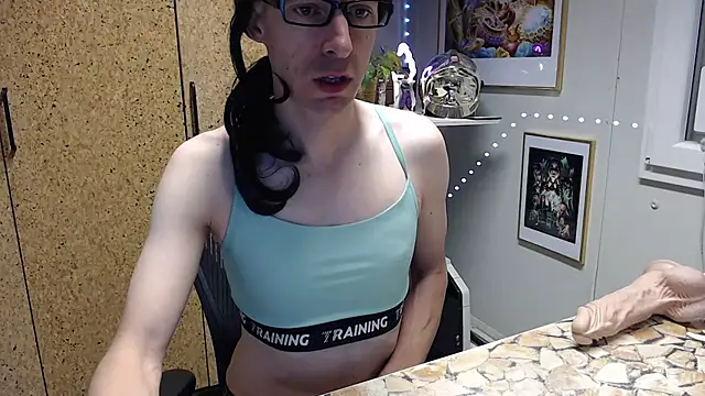Snapshot of sakiramissy chatting on 03.25.26 sakiramissy online show from 03.25.26