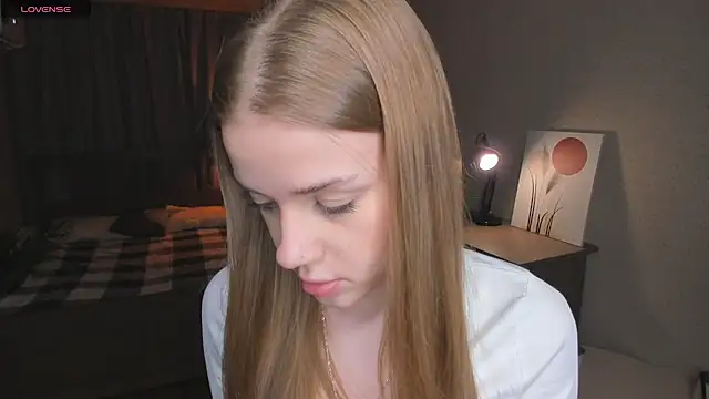 OdellaFrake online show from 11.21.25