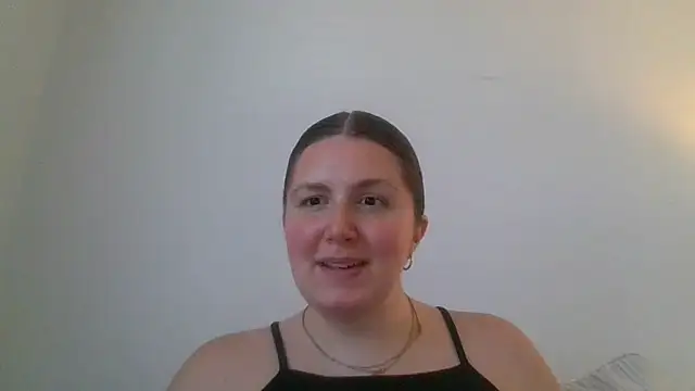 Snapshot of CherryJuneExperience chatting on 09.24.25 CherryJuneExperience online show from 09.24.25