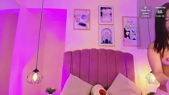 Isabelgh  online show from 10.08.25