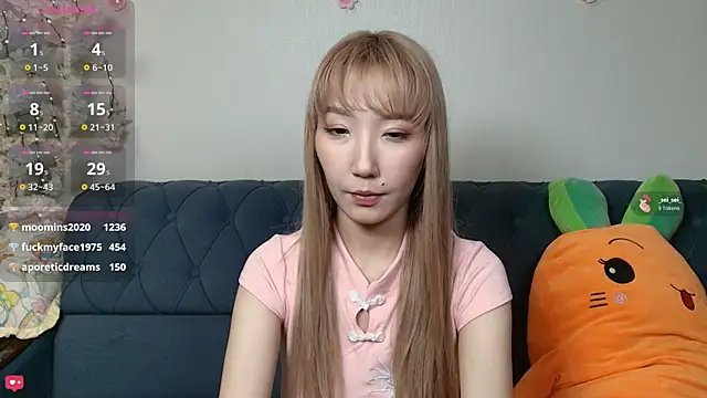 Snapshot of Yume_ko chatting on 05.15.26 Yume ko online show from 05.15.26