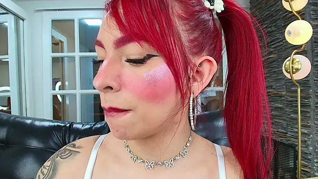 miss   abigail online show from 12.02.25