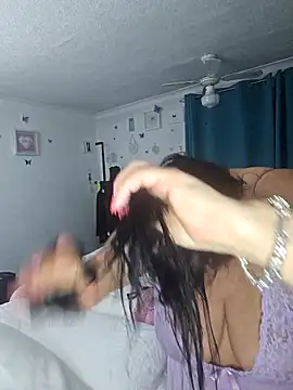 Angeldelightt online show from 10.22.25