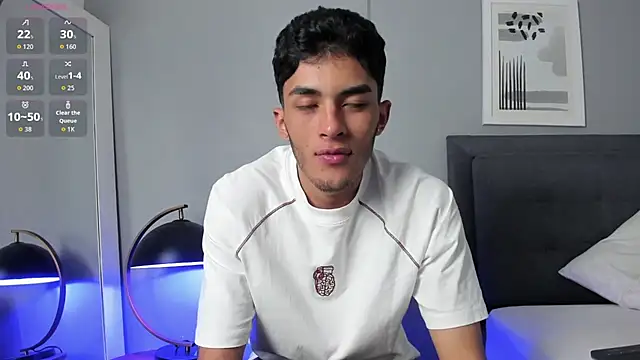 Tylerffoxx online show from 02.04.26