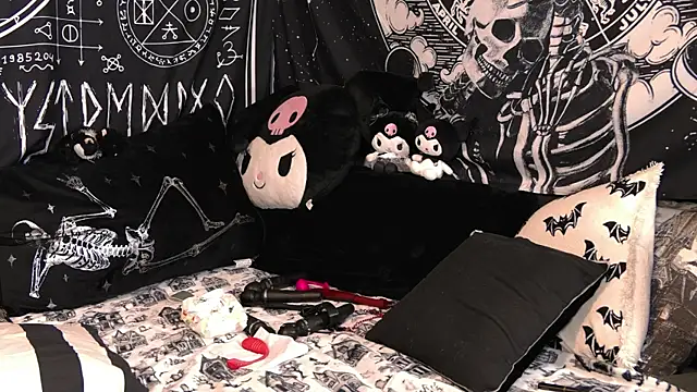 Paige Turner online show from 01.07.26