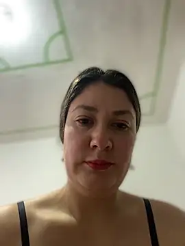 Snapshot of Abby-LS chatting on 11.14.25 Abby-LS online show from 11.14.25