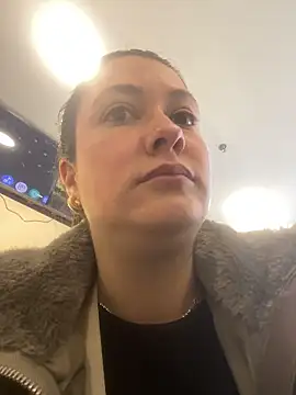 Snapshot of Abby-LS chatting on 01.05.26 Abby-LS online show from 01.05.26