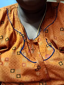 Snapshot of TAMIL_ELAKKIYA chatting on 09.27.25 TAMIL ELAKKIYA online show from 09.27.25