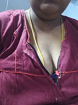 Snapshot of TAMIL_ELAKKIYA chatting on 06.11.26 TAMIL ELAKKIYA online show from 06.11.26