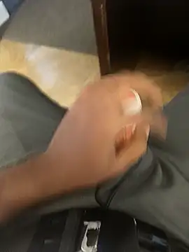 Snapshot of hotboy43339 chatting on 10.02.25 hotboy43339 online show from 10.02.25