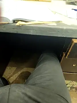 Snapshot of hotboy43339 chatting on 10.13.25 hotboy43339 online show from 10.13.25