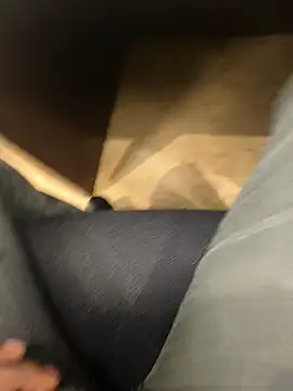 Snapshot of hotboy43339 chatting on 10.23.25 hotboy43339 online show from 10.23.25