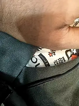 Snapshot of hotboy43339 chatting on 10.30.25 hotboy43339 online show from 10.30.25