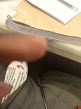 Snapshot of hotboy43339 chatting on 01.06.26 hotboy43339 online show from 01.06.26