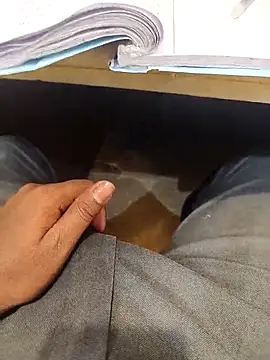 Snapshot of hotboy43339 chatting on 01.07.26 hotboy43339 online show from 01.07.26