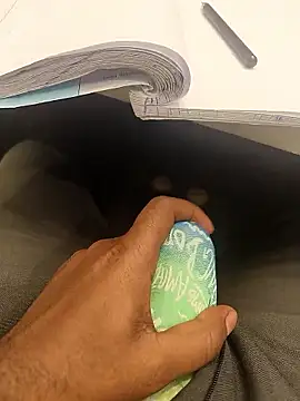 Snapshot of hotboy43339 chatting on 01.14.26 hotboy43339 online show from 01.14.26