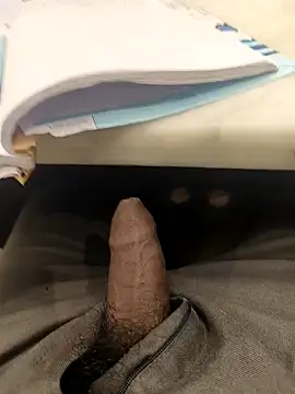 Snapshot of hotboy43339 chatting on 02.09.26 hotboy43339 online show from 02.09.26