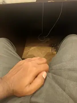 Snapshot of hotboy43339 chatting on 02.16.26 hotboy43339 online show from 02.16.26