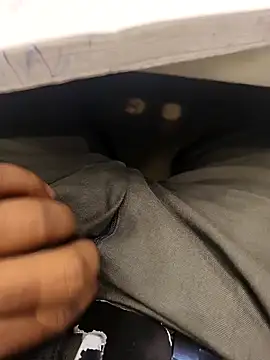 Snapshot of hotboy43339 chatting on 02.20.26 hotboy43339 online show from 02.20.26