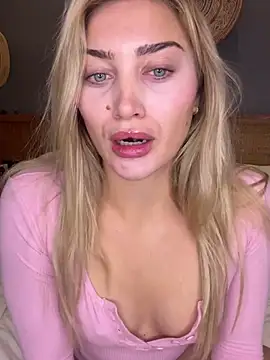 Snapshot of auriangel chatting on 03.02.26 auriangel online show from 03.02.26