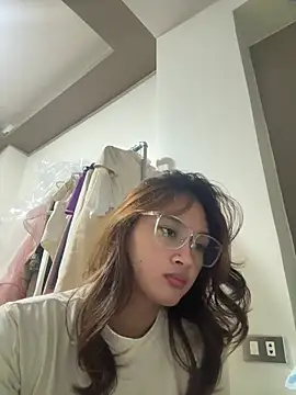 Snapshot of LanySylvia chatting on 04.03.26 LanySylvia online show from 04.03.26